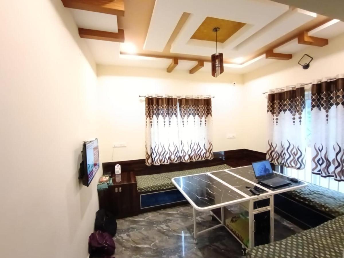 Bed and Breakfast Rose Garden Enclave For Families & Executives Ooty Exterior foto