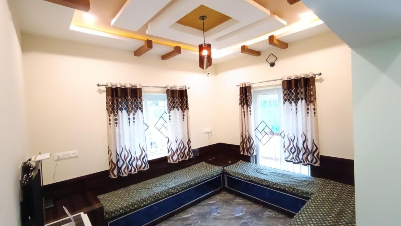 Bed and Breakfast Rose Garden Enclave For Families & Executives Ooty Exterior foto