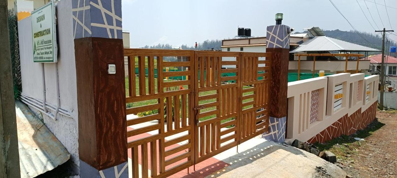 Bed and Breakfast Rose Garden Enclave For Families & Executives Ooty Exterior foto