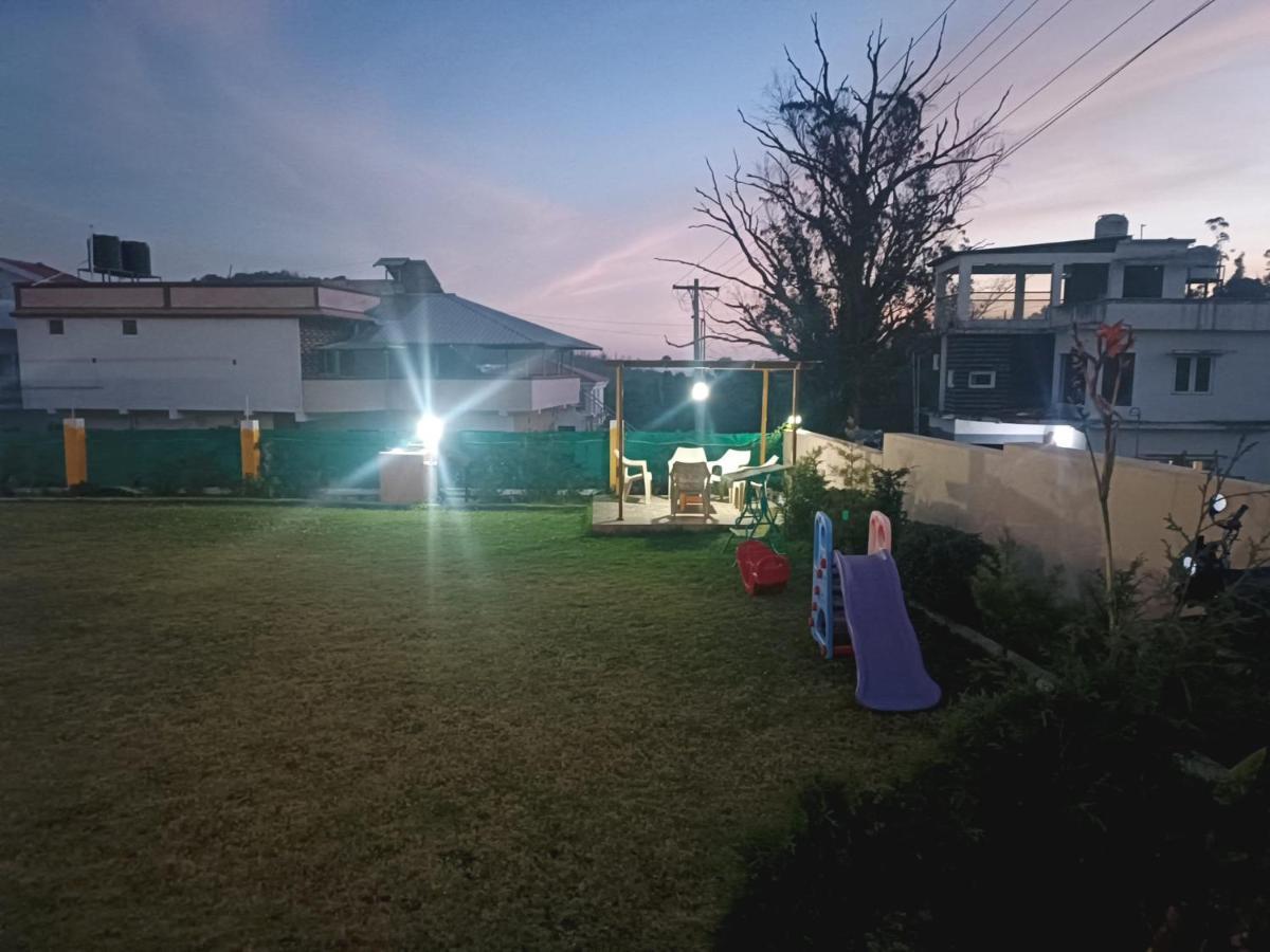 Bed and Breakfast Rose Garden Enclave For Families & Executives Ooty Exterior foto