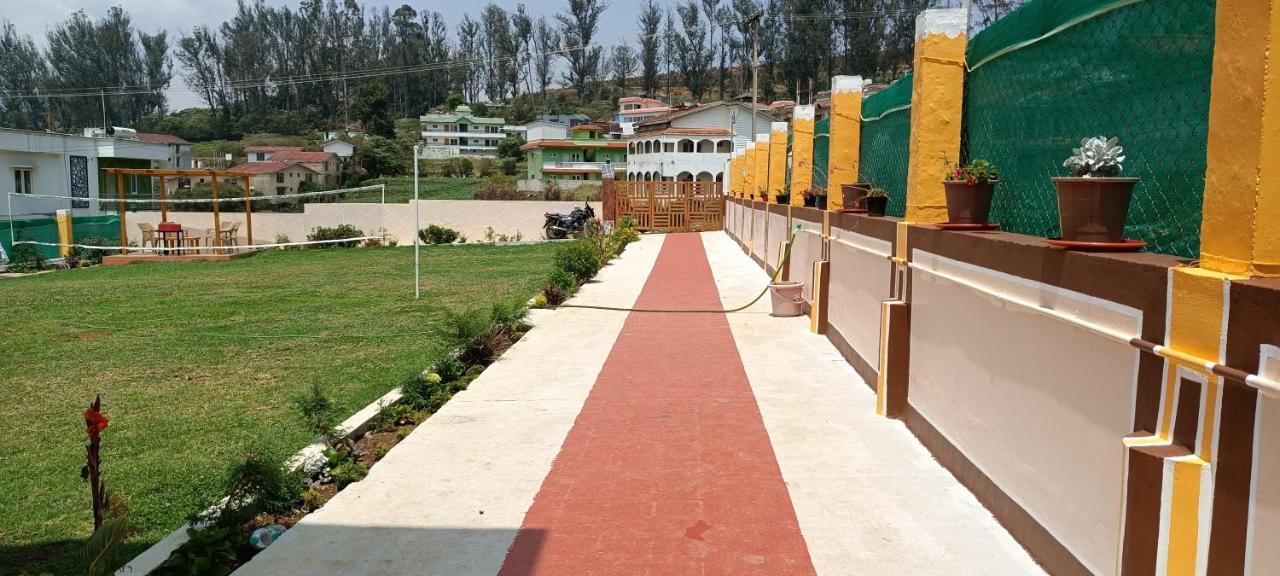 Bed and Breakfast Rose Garden Enclave For Families & Executives Ooty Exterior foto