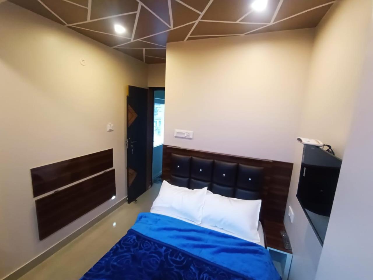 Bed and Breakfast Rose Garden Enclave For Families & Executives Ooty Exterior foto