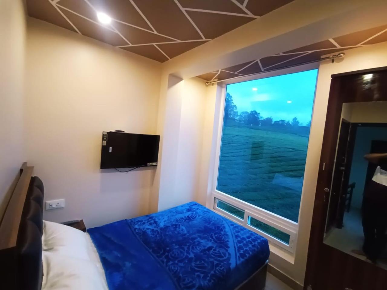Bed and Breakfast Rose Garden Enclave For Families & Executives Ooty Exterior foto